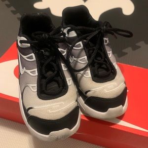 Children’s Nike AirMax plus